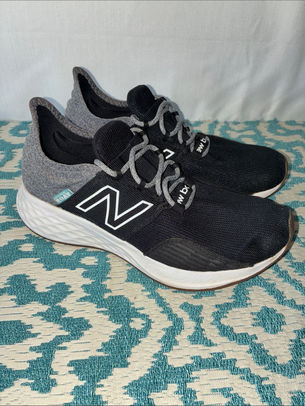 New Balance Black & Gray Knit-Back Athletic Sneakers Fresh Form Roav Boys Sz 4.5 - Picture 3 of 11